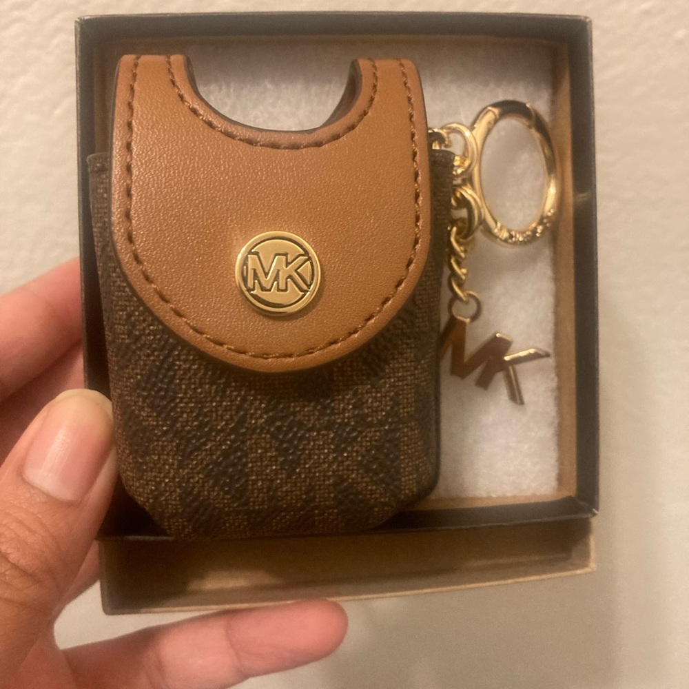 Michael Kors AirPod case